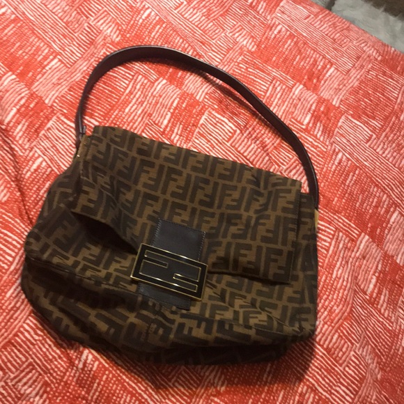 Fendi Handbags - 🎊SALE TODAY ONLY 🎊Auth. Fendi Zucca shoulder bag